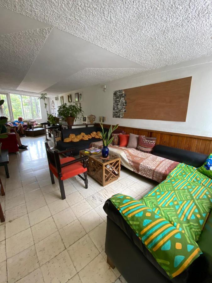 Hostal Casa Las Tias เมเดยิน ภายนอก รูปภาพ