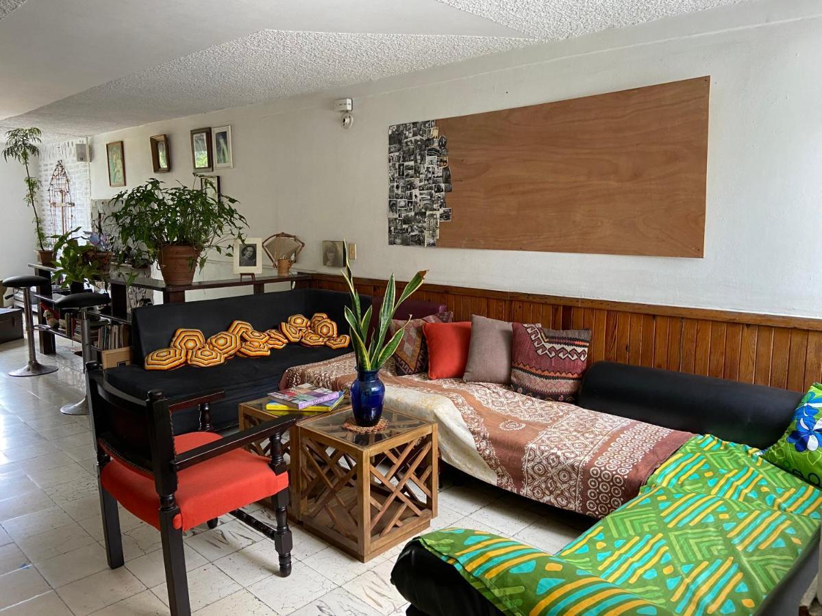 Hostal Casa Las Tias เมเดยิน ภายนอก รูปภาพ