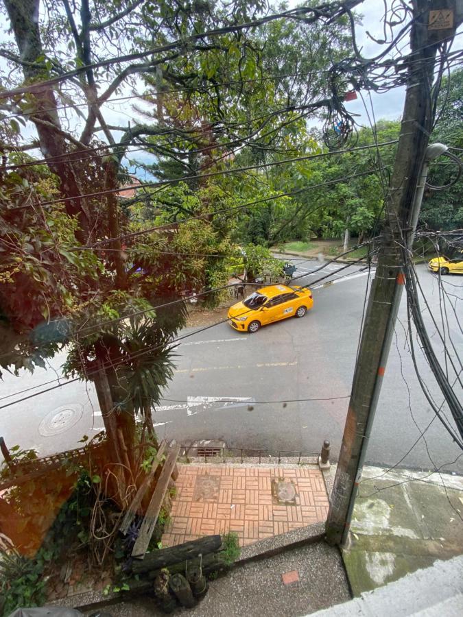 Hostal Casa Las Tias เมเดยิน ภายนอก รูปภาพ