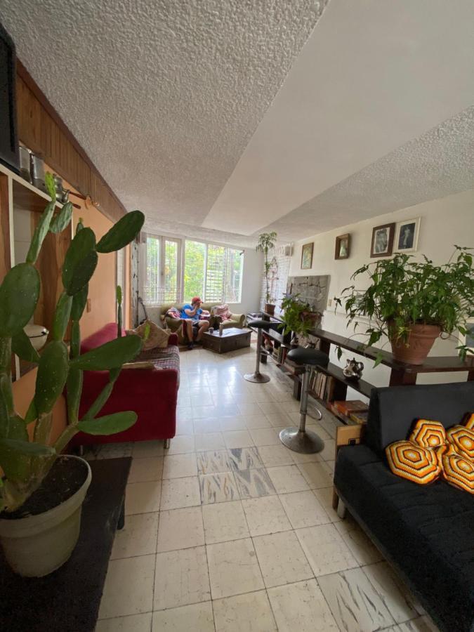 Hostal Casa Las Tias เมเดยิน ภายนอก รูปภาพ